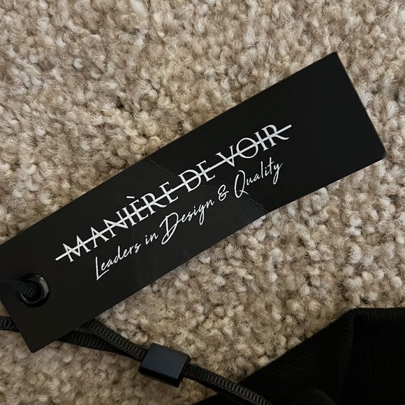 BRAND NEW MANIÉR DE VOIR BLACK CROP SWEATSHIRT - Picture 4 of 4